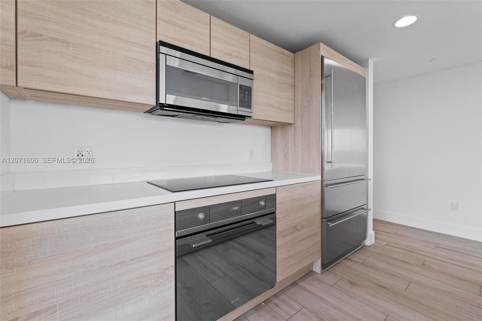THE HARBOUR SOUTH CONDO · #521 in North Miami Beach - Photo 7