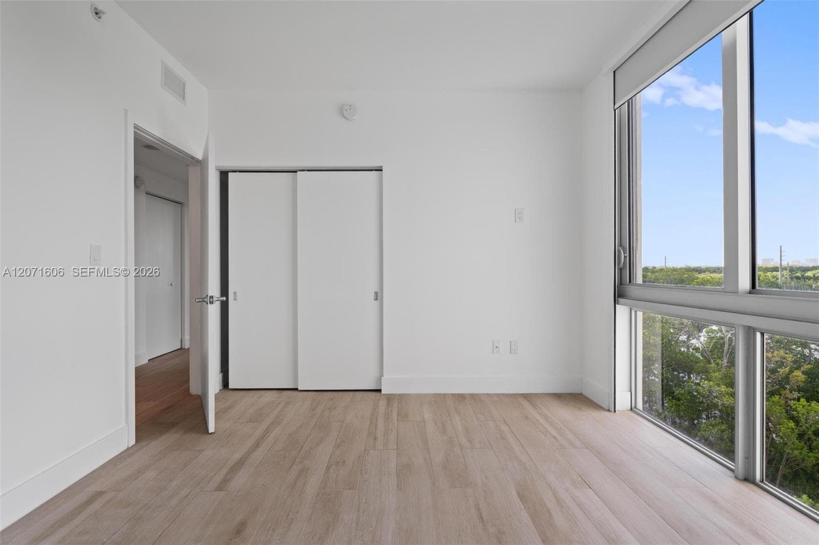 THE HARBOUR SOUTH CONDO · #521 in North Miami Beach - Photo 28