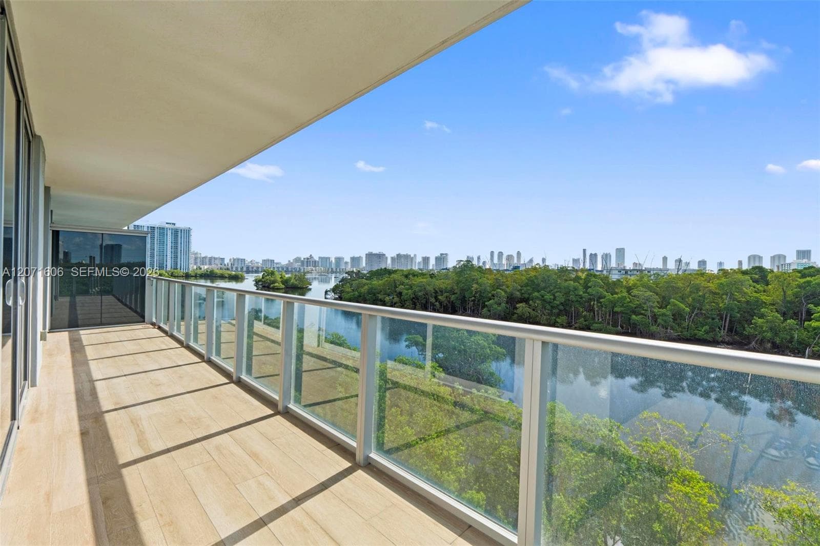 THE HARBOUR SOUTH CONDO · #521 in North Miami Beach - Photo 15