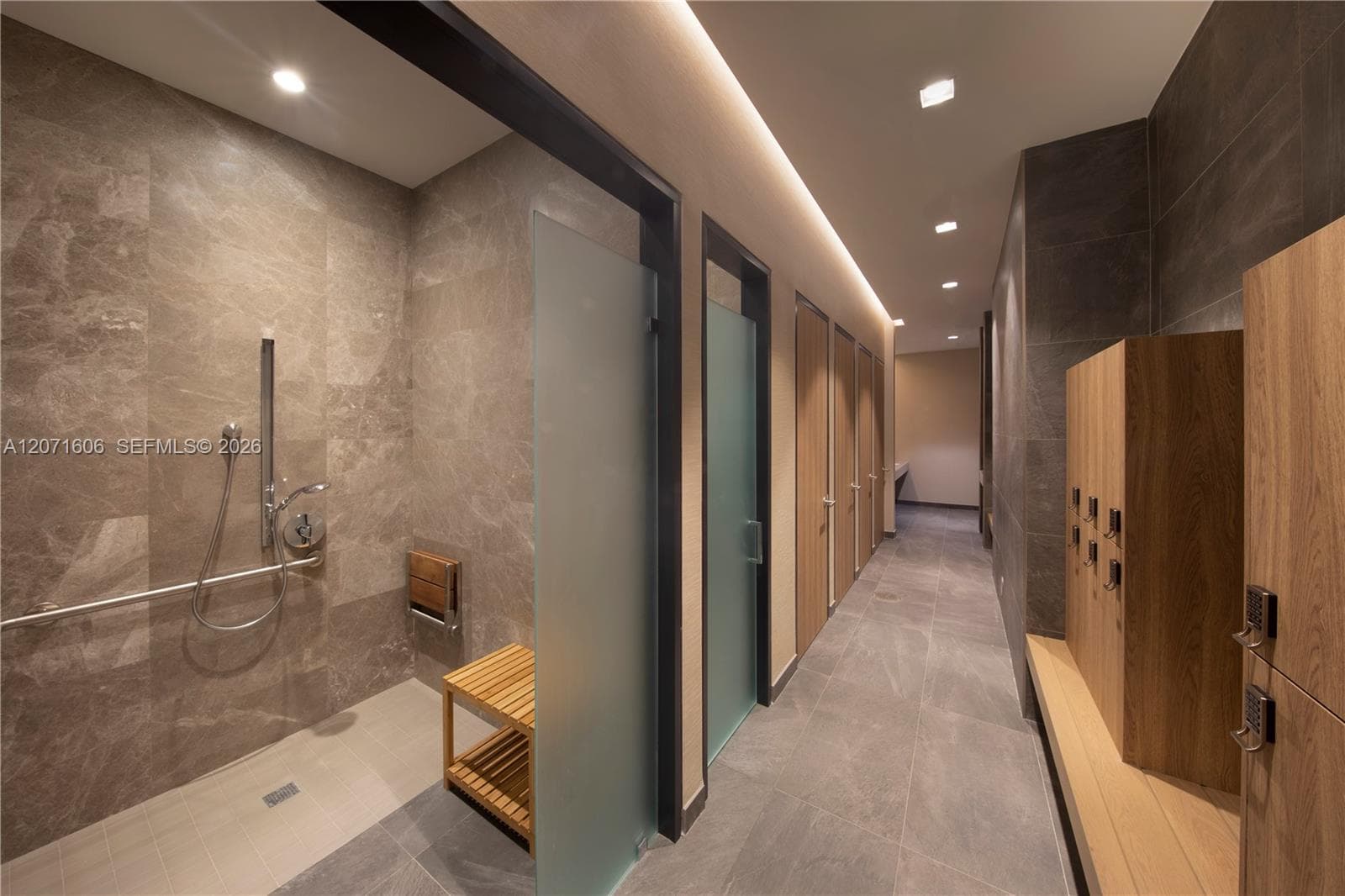 THE HARBOUR SOUTH CONDO · #521 in North Miami Beach - Photo 39