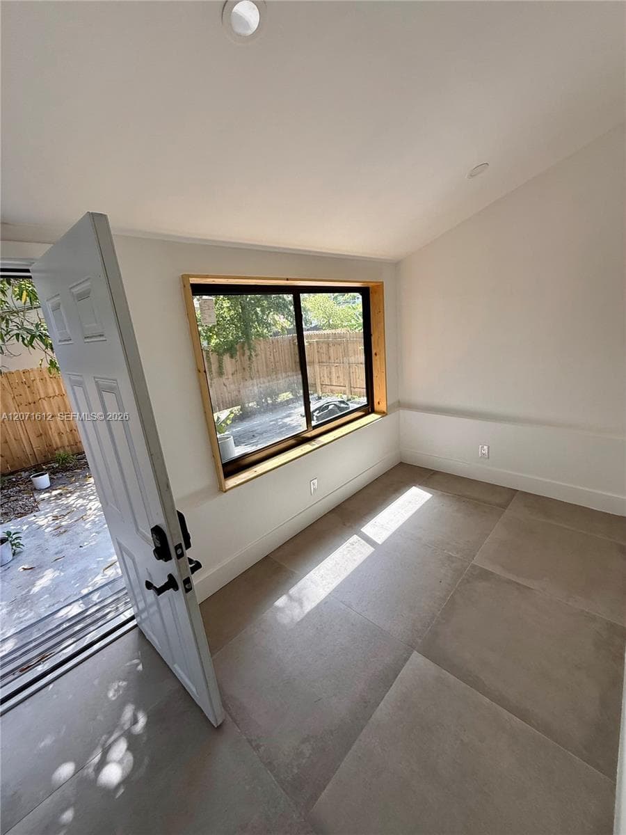 DUPONT ADDN · #1 in Miami - Photo 14