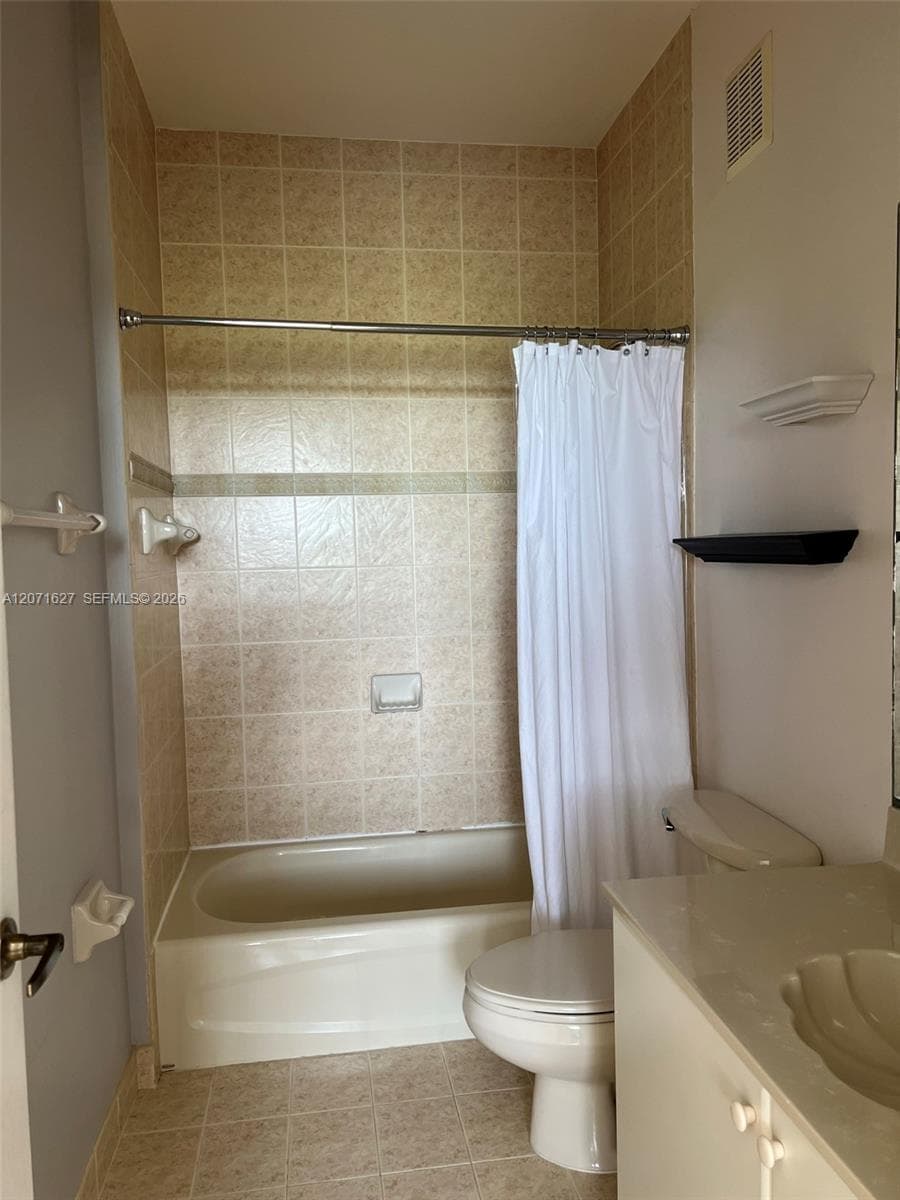 SHOMA HOMES AT COUNTRY CL · #203-4 in Hialeah - Photo 8