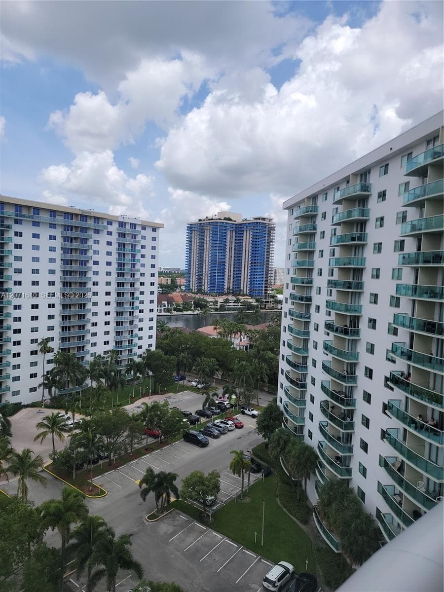 19380 Collins Ave · #Ph21 in Sunny Isles Beach - Photo 16