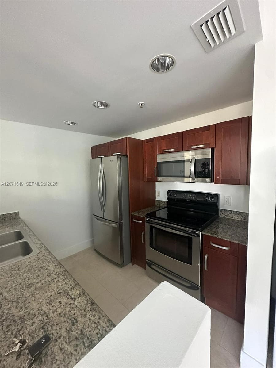 VILAZUL SEASIDE LOFTS CON · #1 in Miami Beach - Photo 2