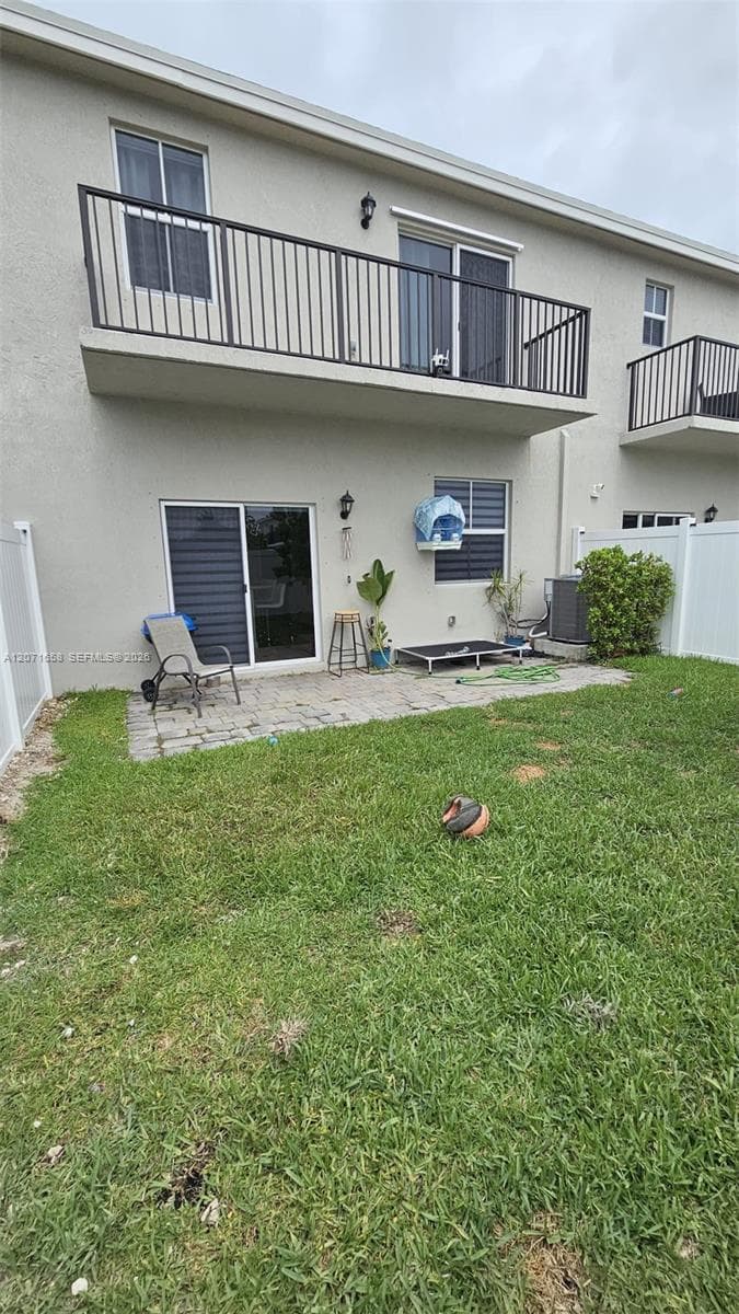 1677 SE 8th Ave photo 25