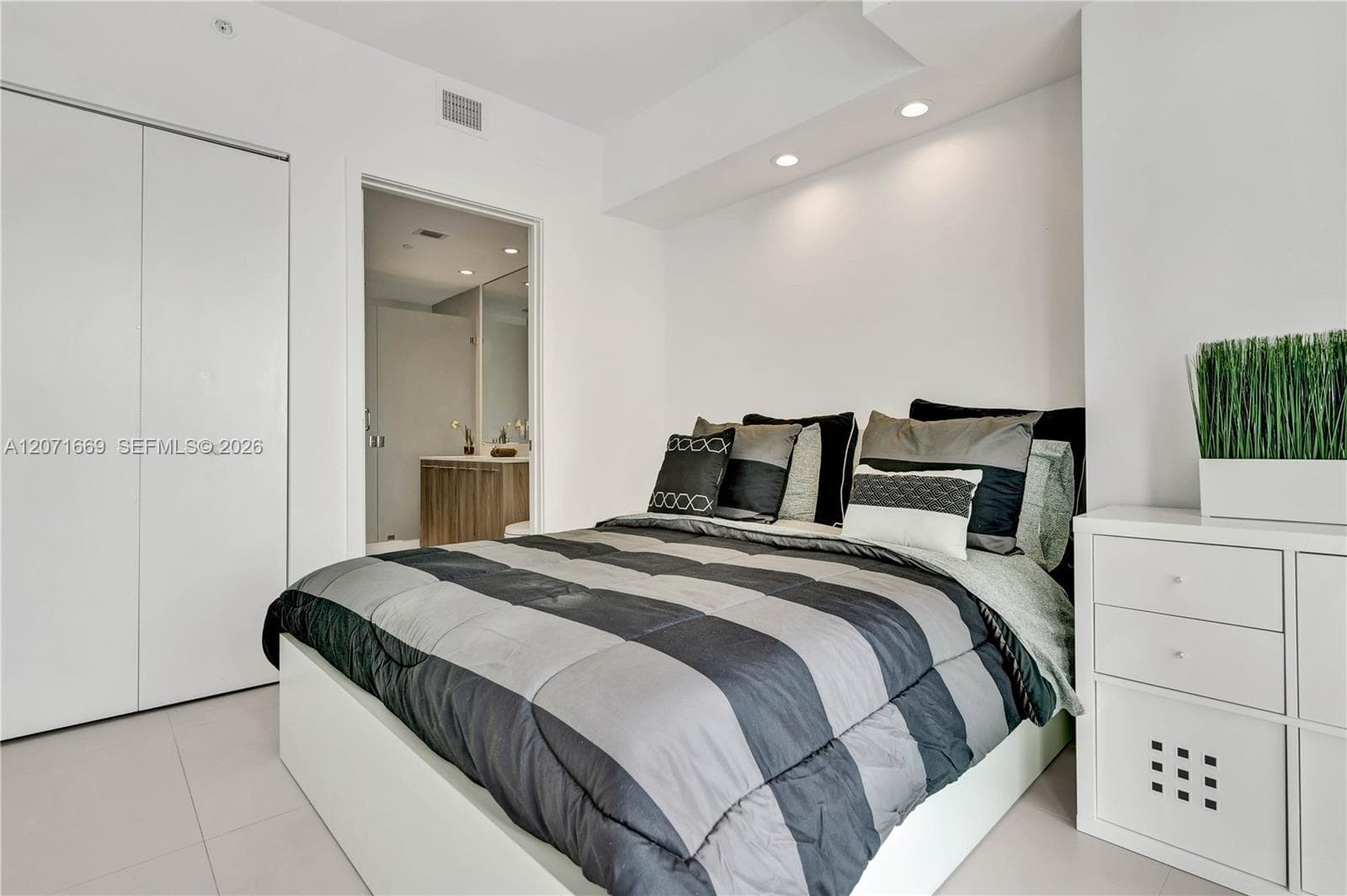 Paraiso Bayviews · #3304 in Miami - Photo 17