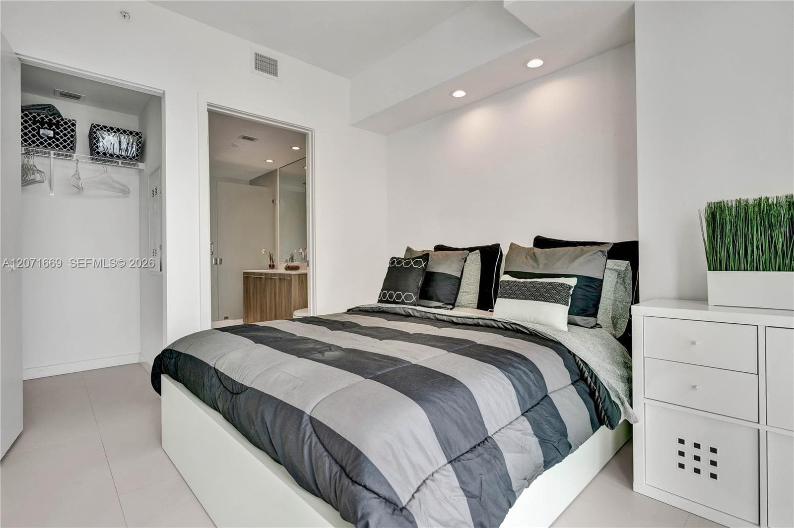 Paraiso Bayviews · #3304 in Miami - Photo 18