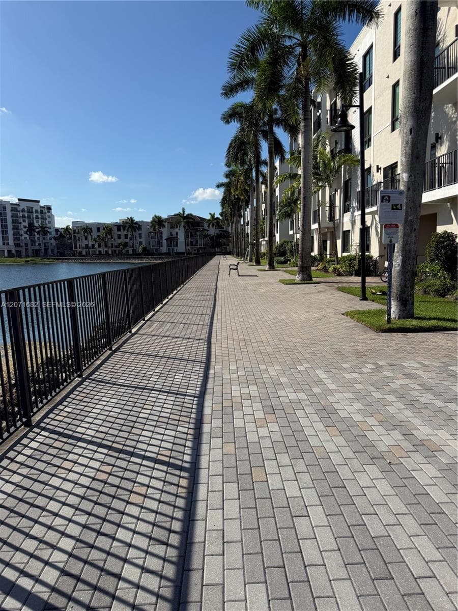 URBANA AT THE RESIDENCES · #16 in Doral - Photo 5