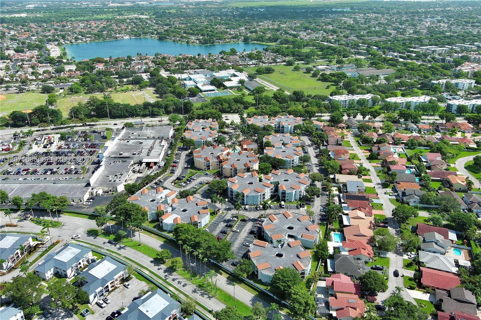 MEDITERRANEAN VILLAS · #305 in Hialeah - Photo 19