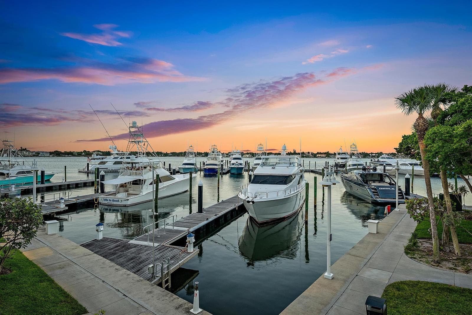 Balcony Intracoastal Views