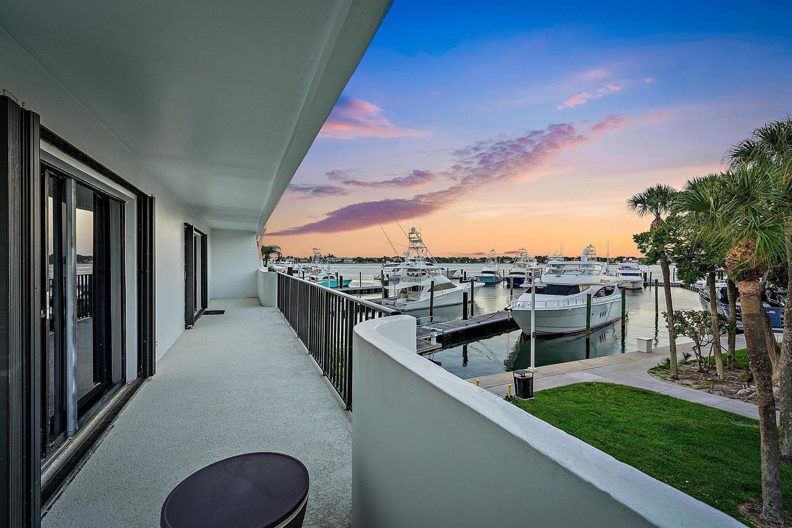 Balcony Intracoastal Views