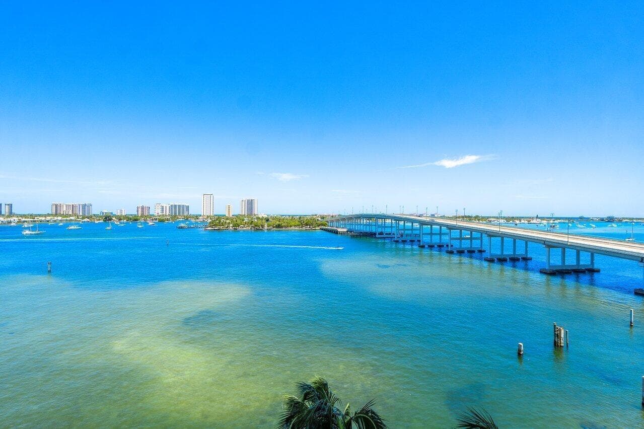Diect Intracoastal View