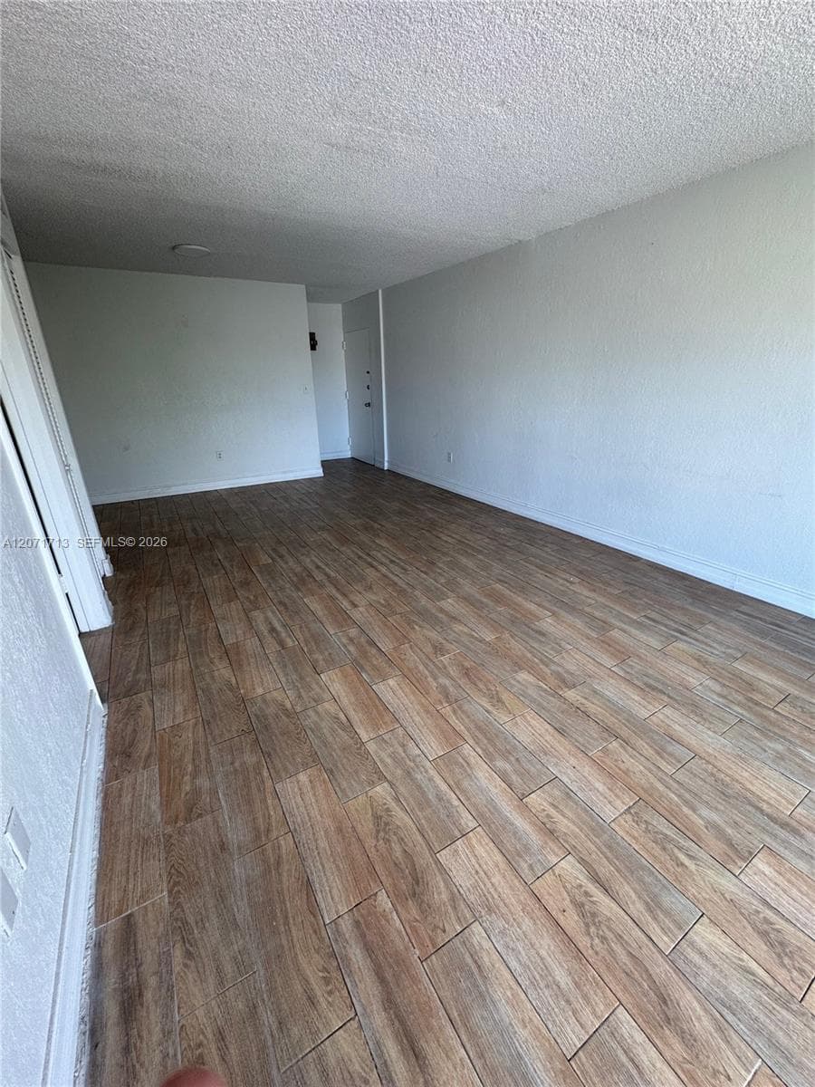 VILLA NAVARRA CONDO · #402 in Miami - Photo 6