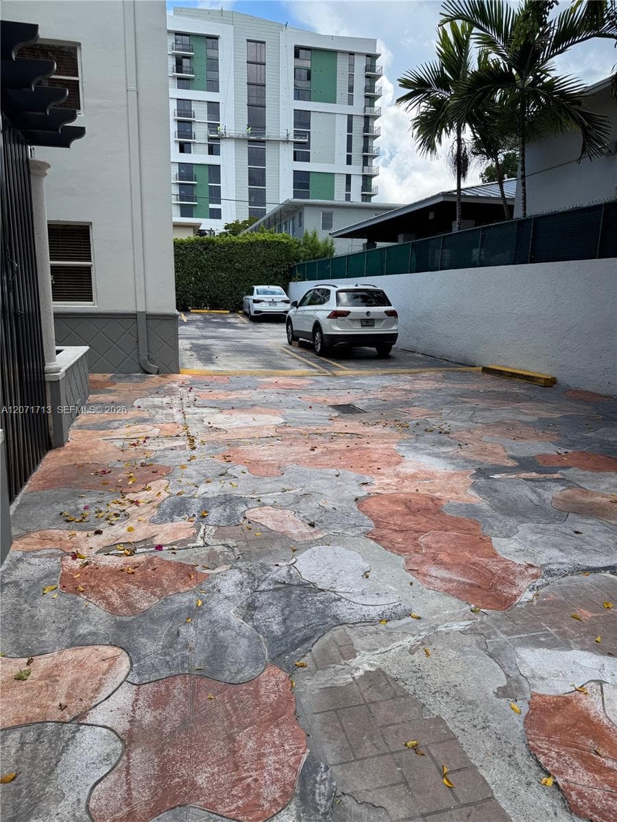 VILLA NAVARRA CONDO · #402 in Miami - Photo 24