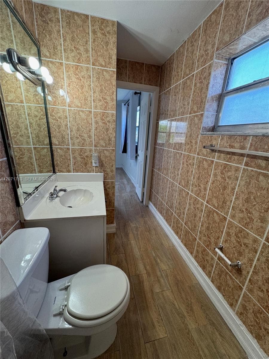 VILLA NAVARRA CONDO · #402 in Miami - Photo 14