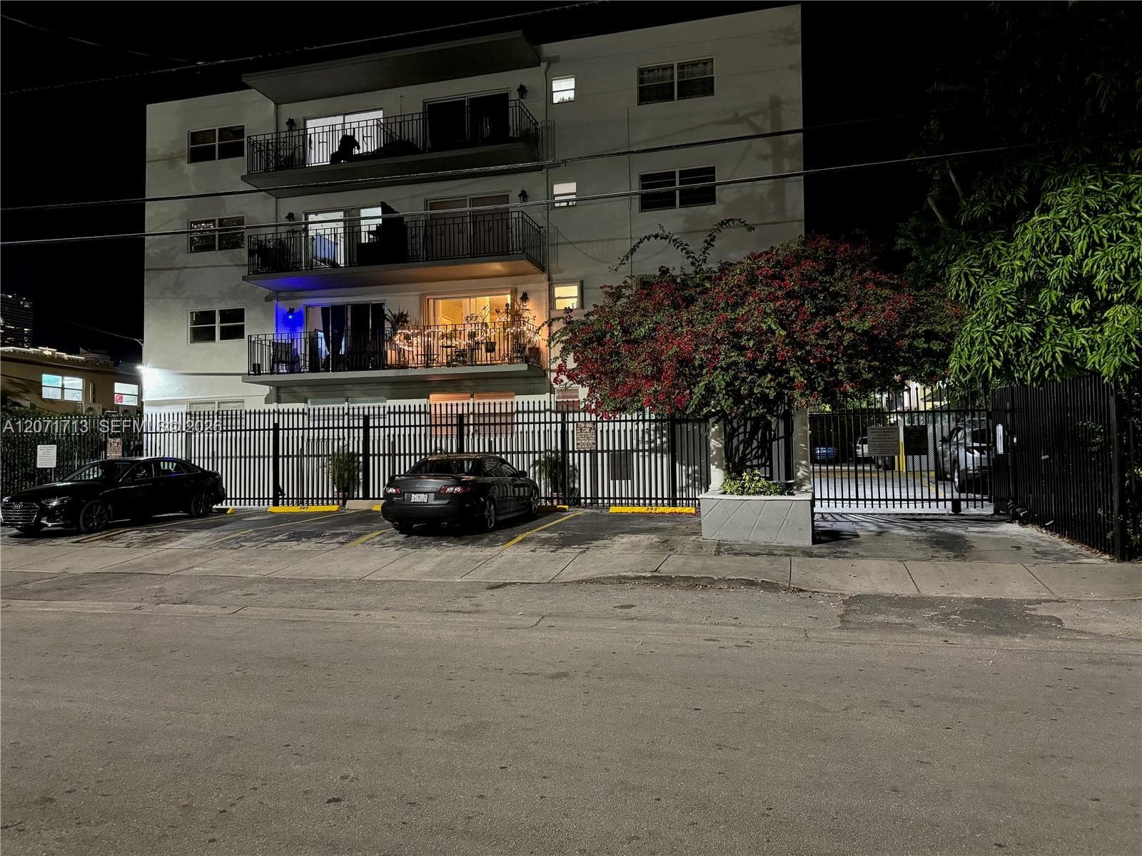 VILLA NAVARRA CONDO · #402 in Miami - Photo 35