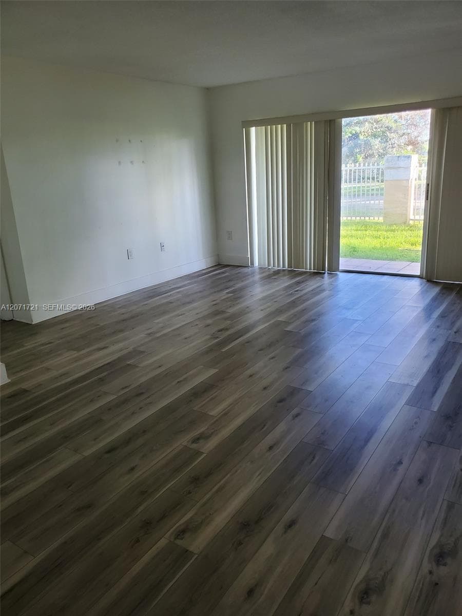 SIENNA VILLAS CONDO · #2-105 in Miami - Photo 13