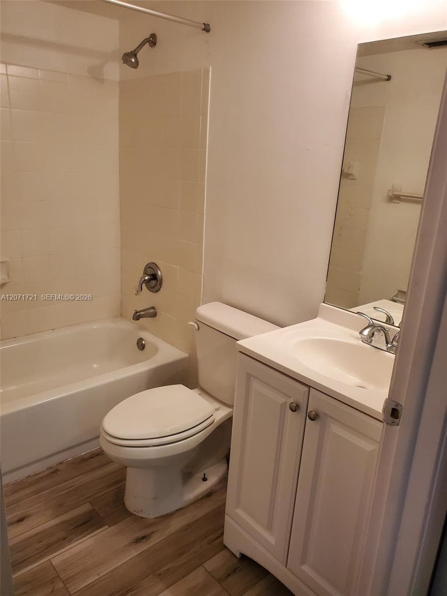 SIENNA VILLAS CONDO · #2-105 in Miami - Photo 18