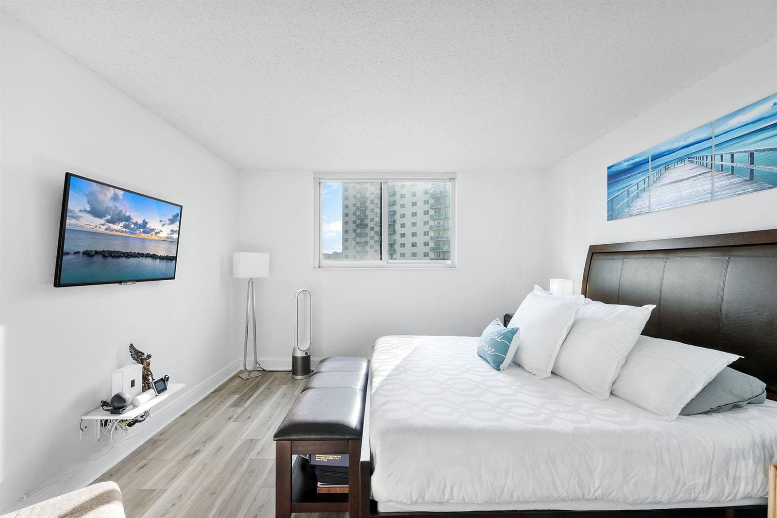 Bedroom entry view