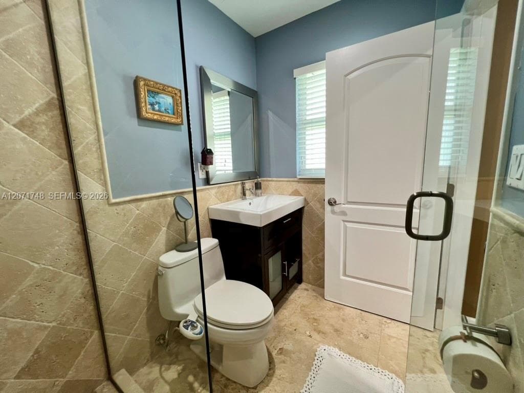 In Law Suite Bath 5