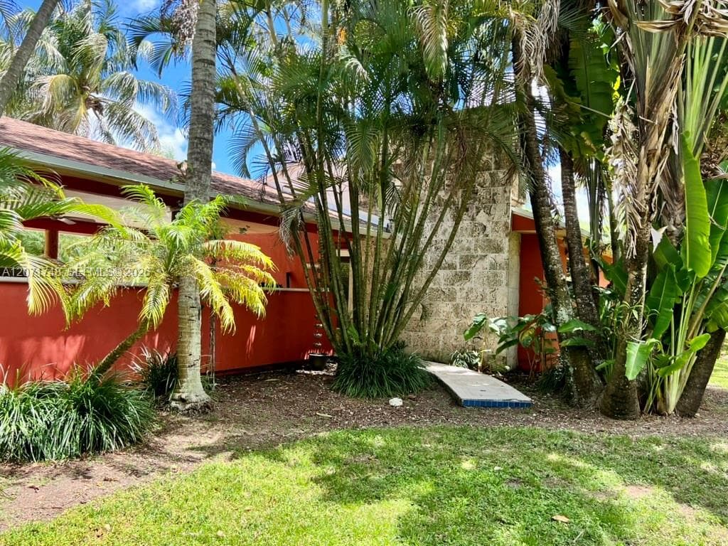 19345 SW 240th St photo 37
