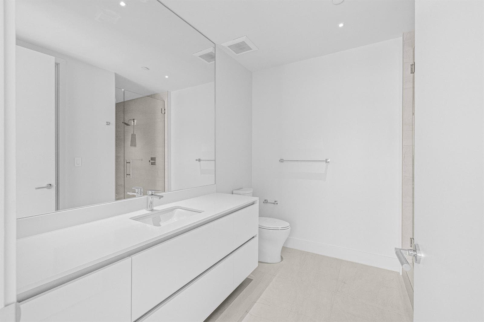 Guest Bathroom #3