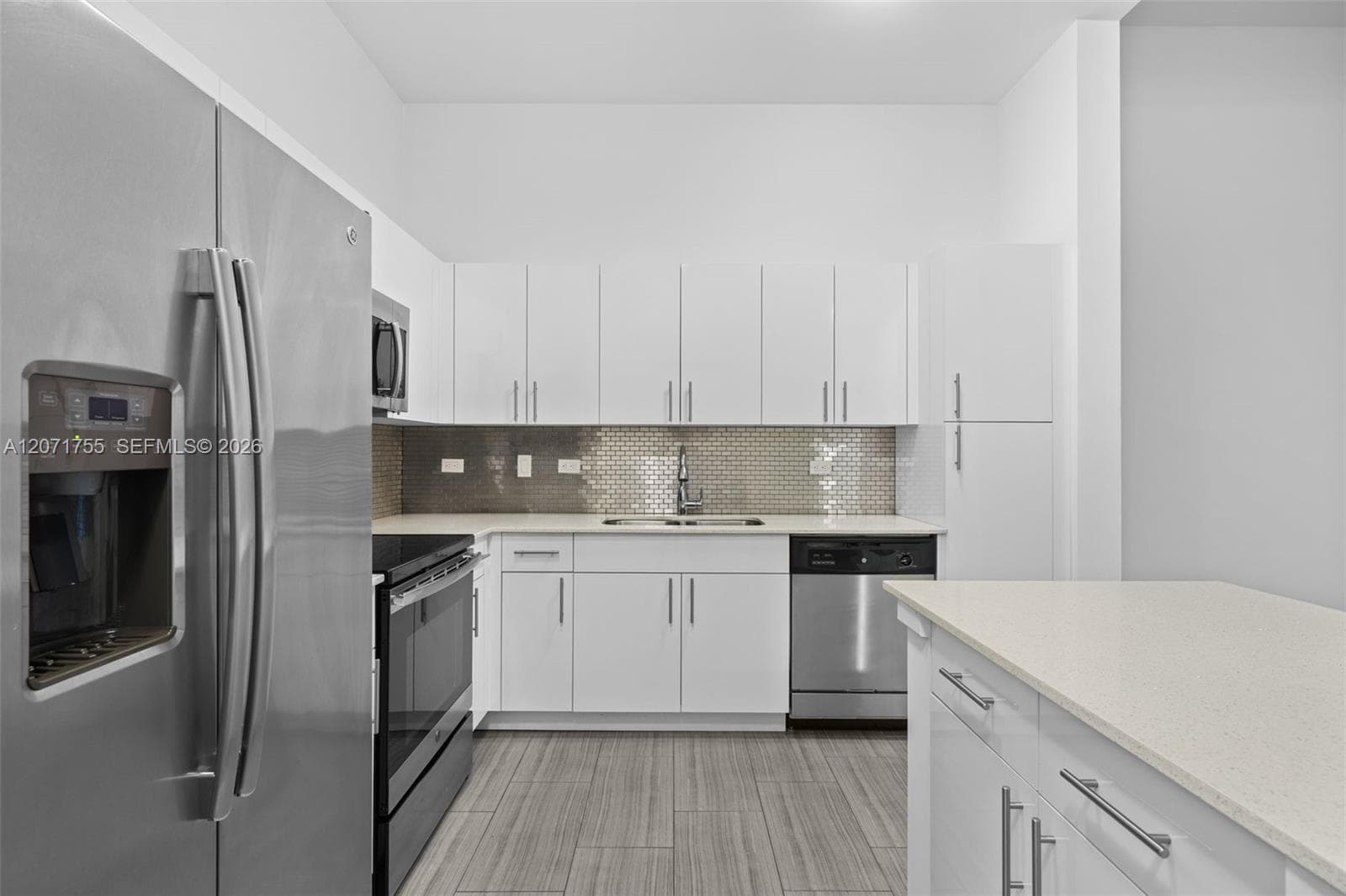 1776 Polk St · #803 in Hollywood - Photo 3