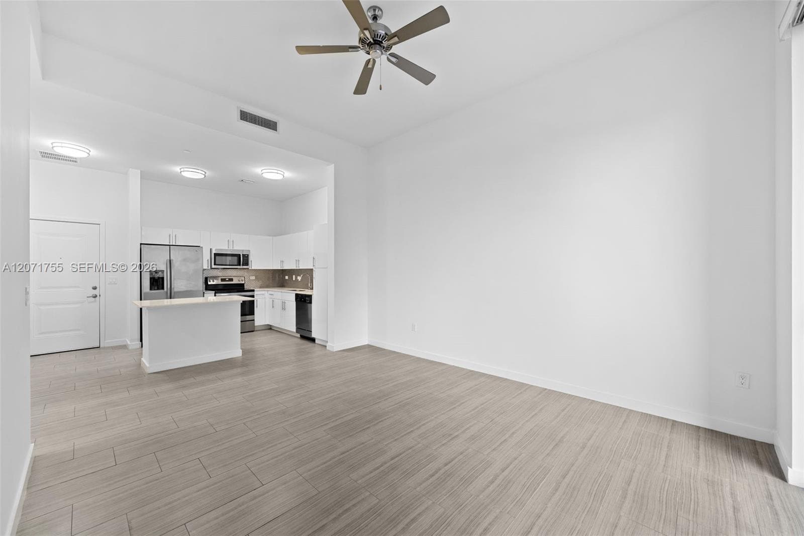 1776 Polk St · #803 in Hollywood - Photo 8