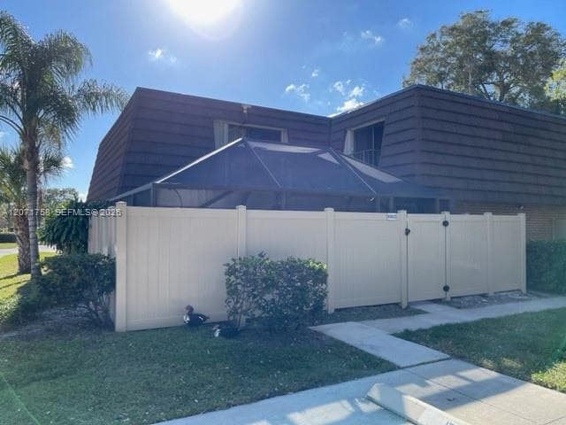 6902 69th Way #- photo 1