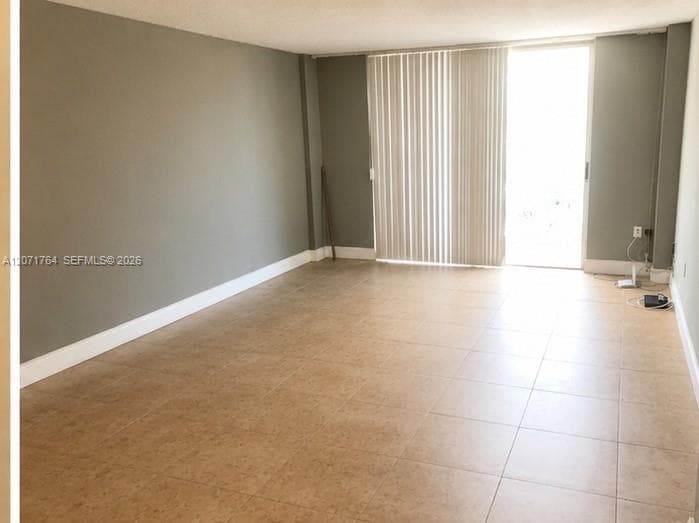 KEYSTONE HARBOR CLUB COND · #204 in North Miami - Photo 4