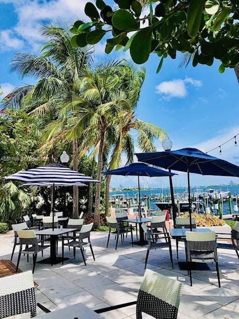 restaurant outdoor dining area