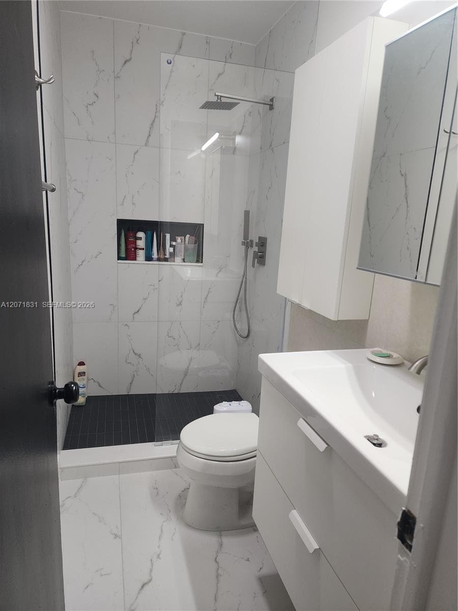 3600 NE 167th St #19 photo 23