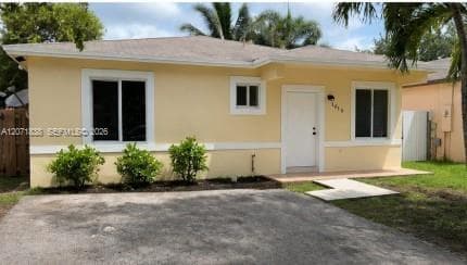 1615 SW 3rd Ct photo 1