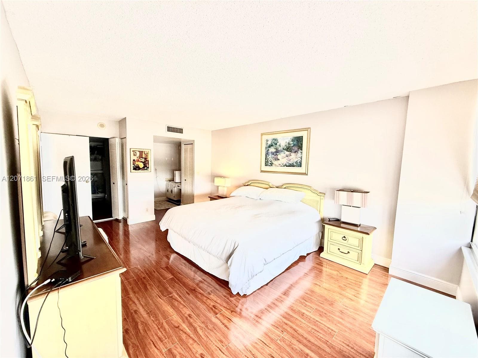 THE OLYMPUS CONDO · #1107 in Hallandale Beach - Photo 7