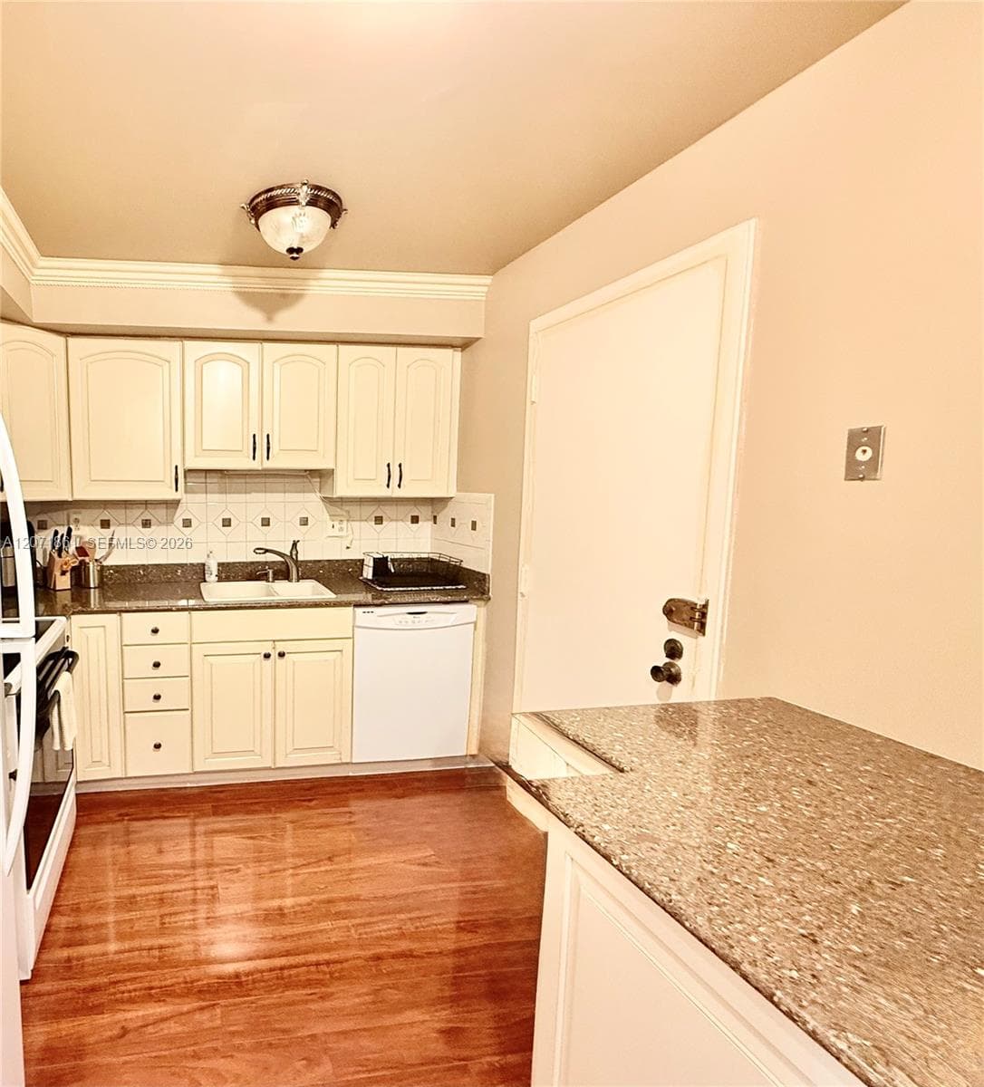 THE OLYMPUS CONDO · #1107 in Hallandale Beach - Photo 32