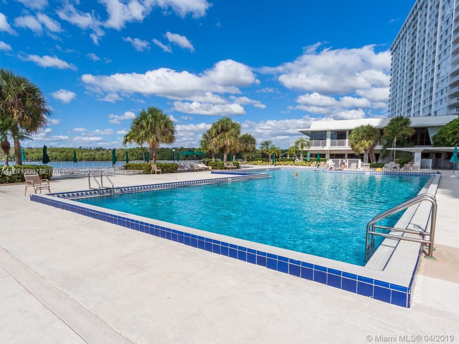 ARLEN HOUSE CONDO · #1707 in Sunny Isles Beach - Photo 27