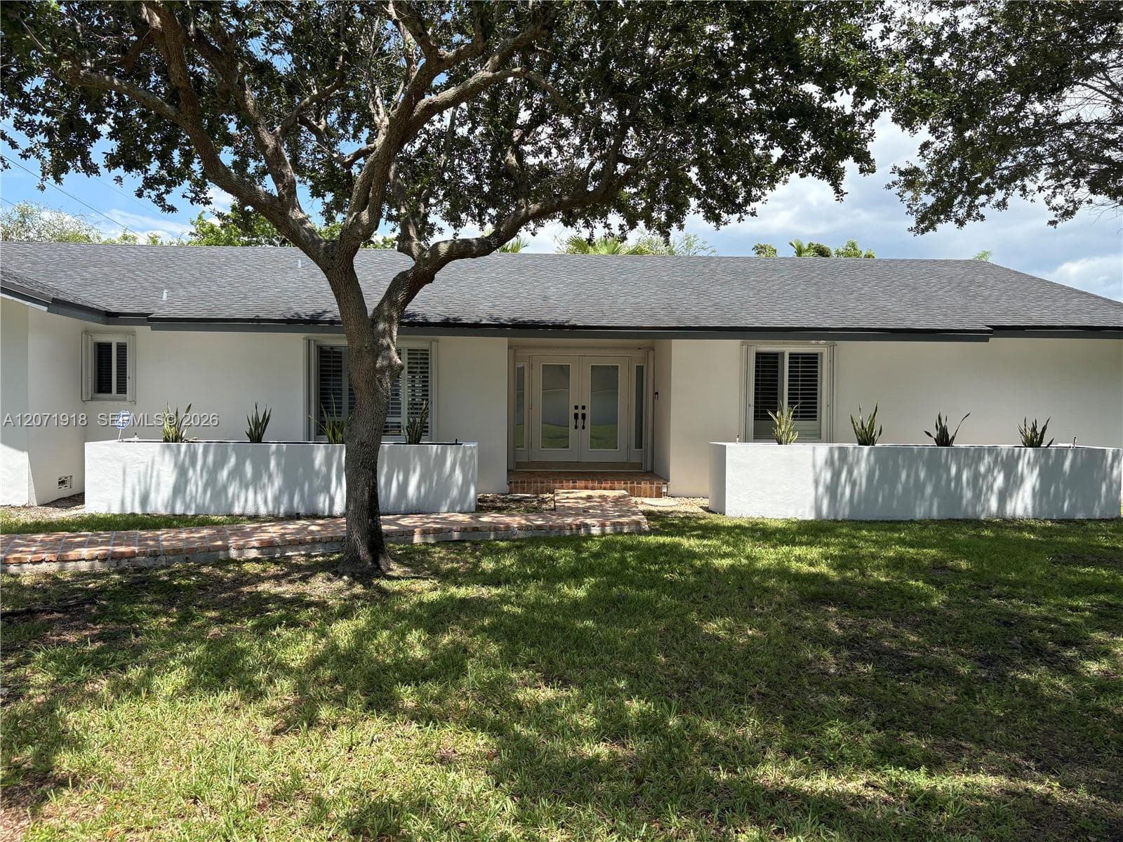 13241 SW 104th Ave photo 2