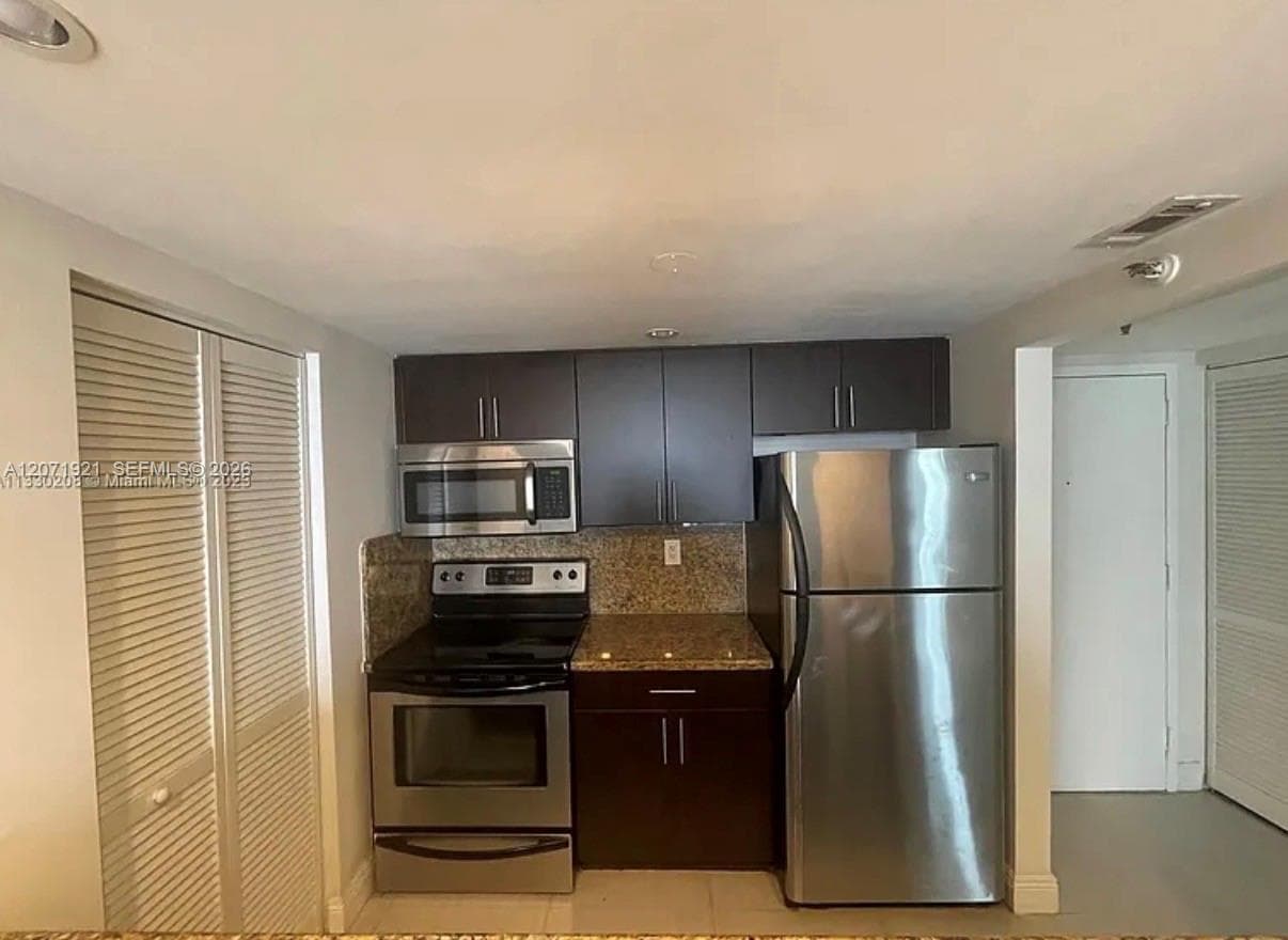 MADISON DOWNTOWN CONDO · #W-2205 in Miami - Photo 2