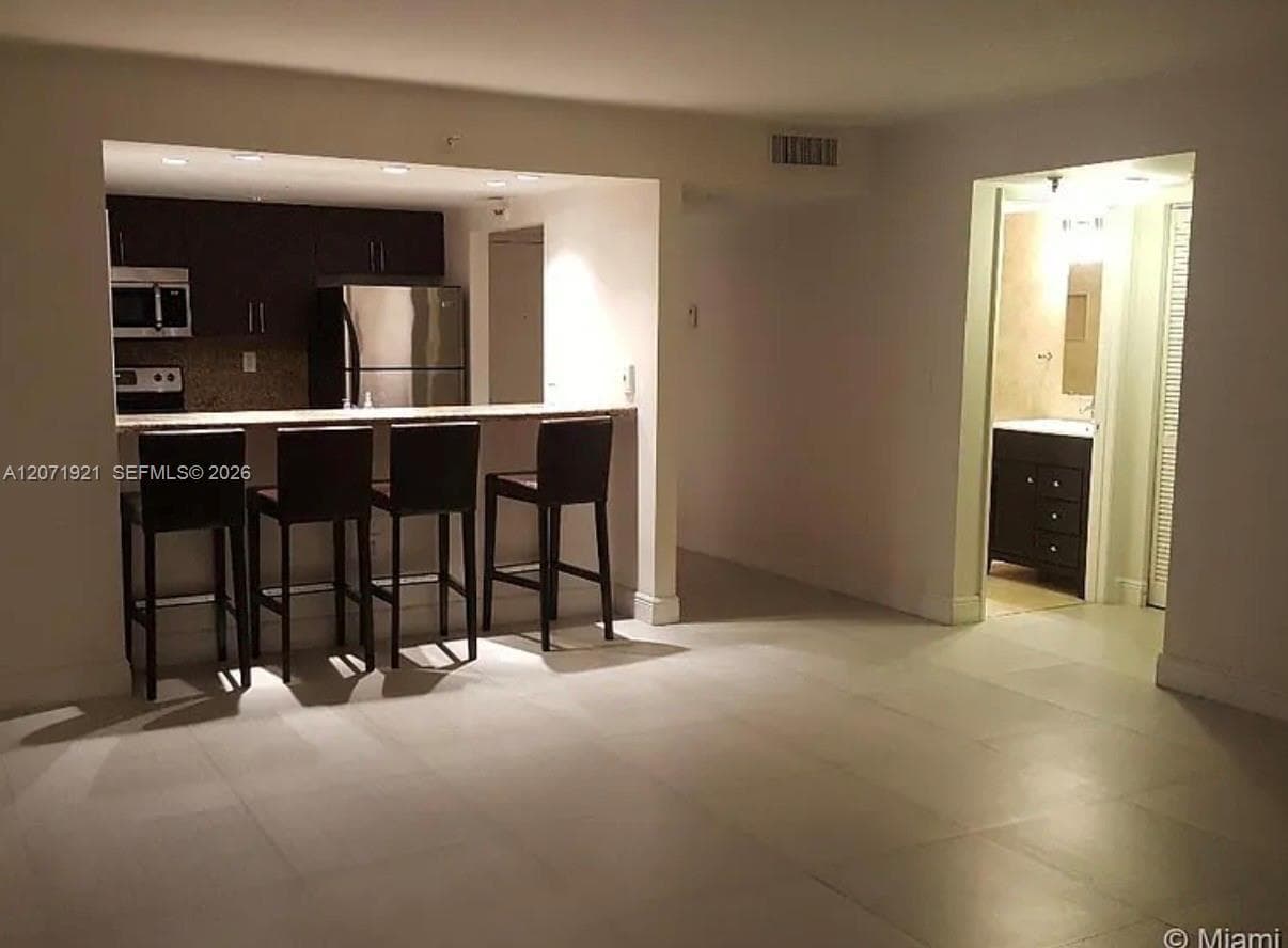 MADISON DOWNTOWN CONDO · #W-2205 in Miami - Photo 1