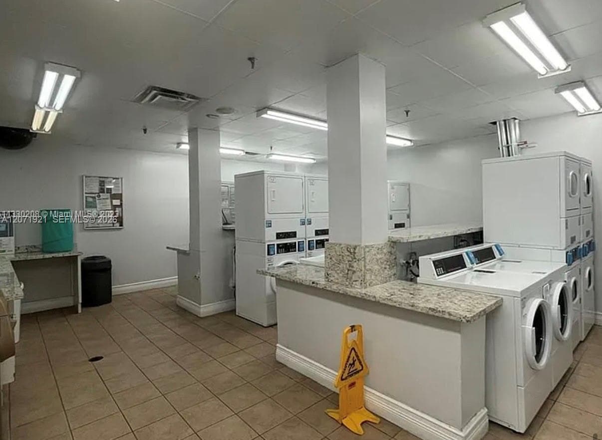 MADISON DOWNTOWN CONDO · #W-2205 in Miami - Photo 8