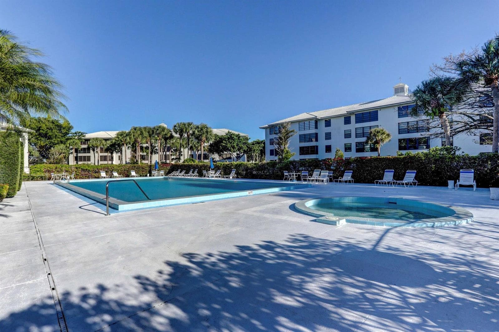 Amazing Pool