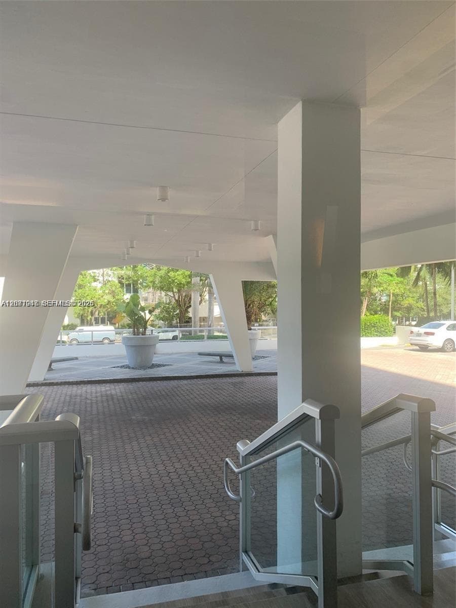 BAYVIEW TERR CONDO · #1415 in Miami Beach - Photo 32