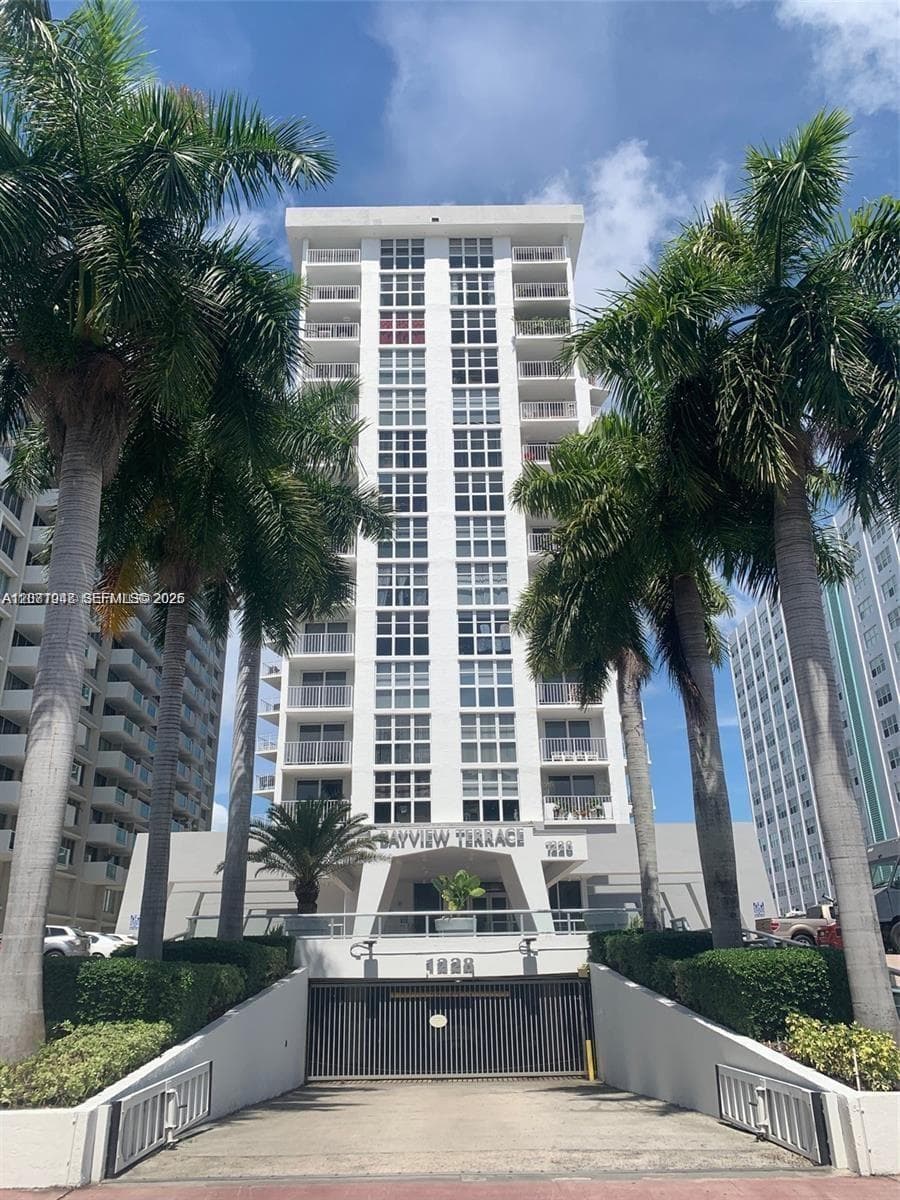 BAYVIEW TERR CONDO · #1415 in Miami Beach - Photo 30