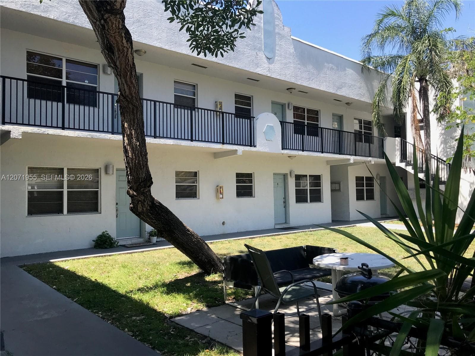 MADISON CONDO · #5 in Hollywood - Photo 19