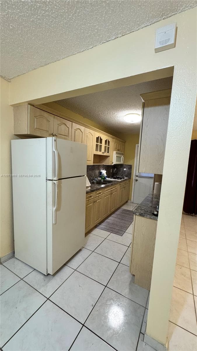 RO-MONT SOUTH CONDO E · #E20 in Miami Gardens - Photo 24