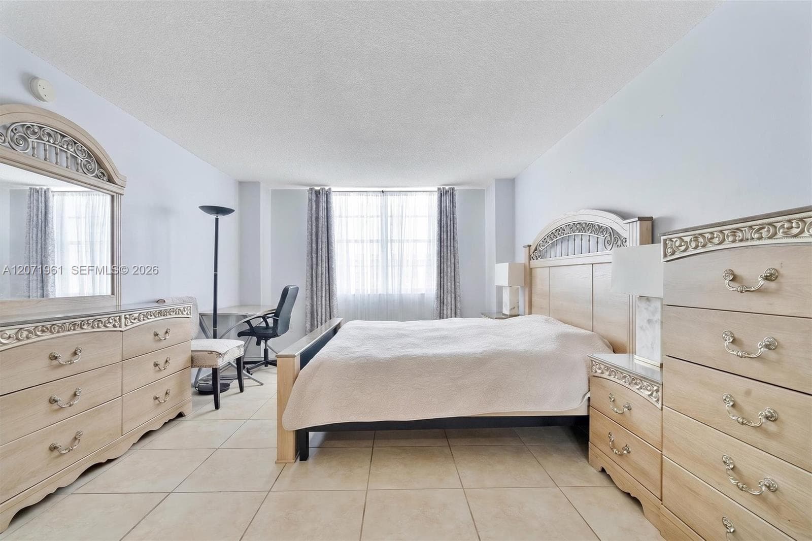 Winston Towers 100 · #2211 in Sunny Isles Beach - Photo 7