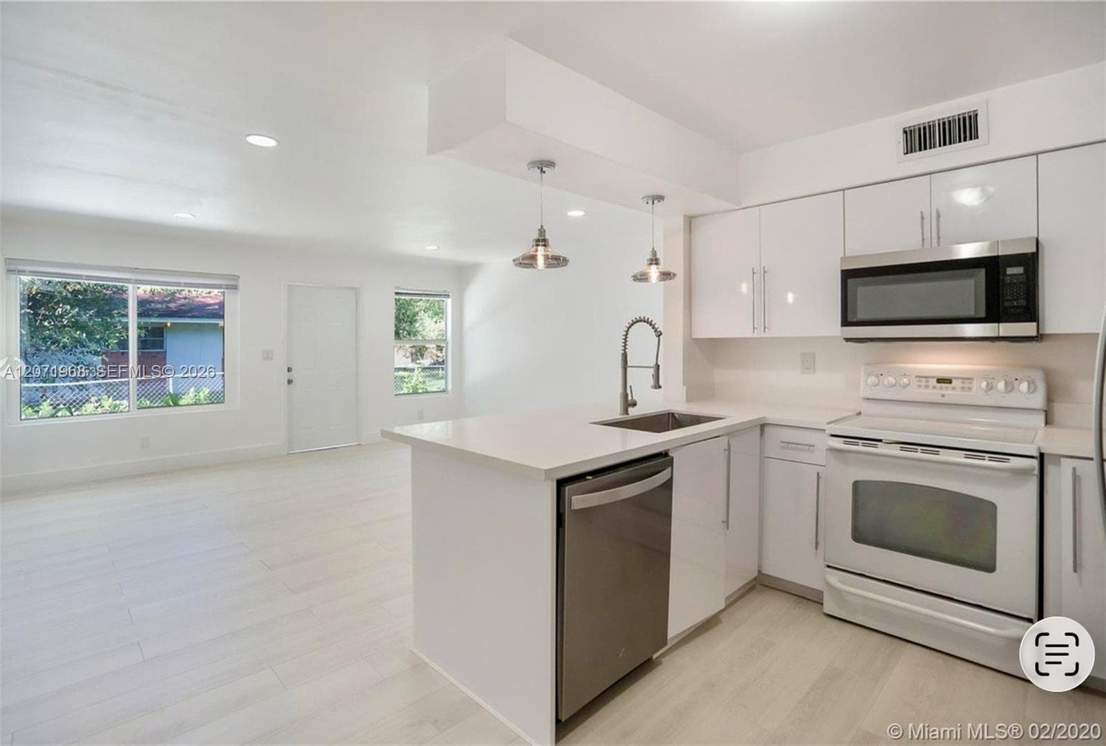 ARCH CREEKS ESTATES · #1301 in Miami - Photo 2