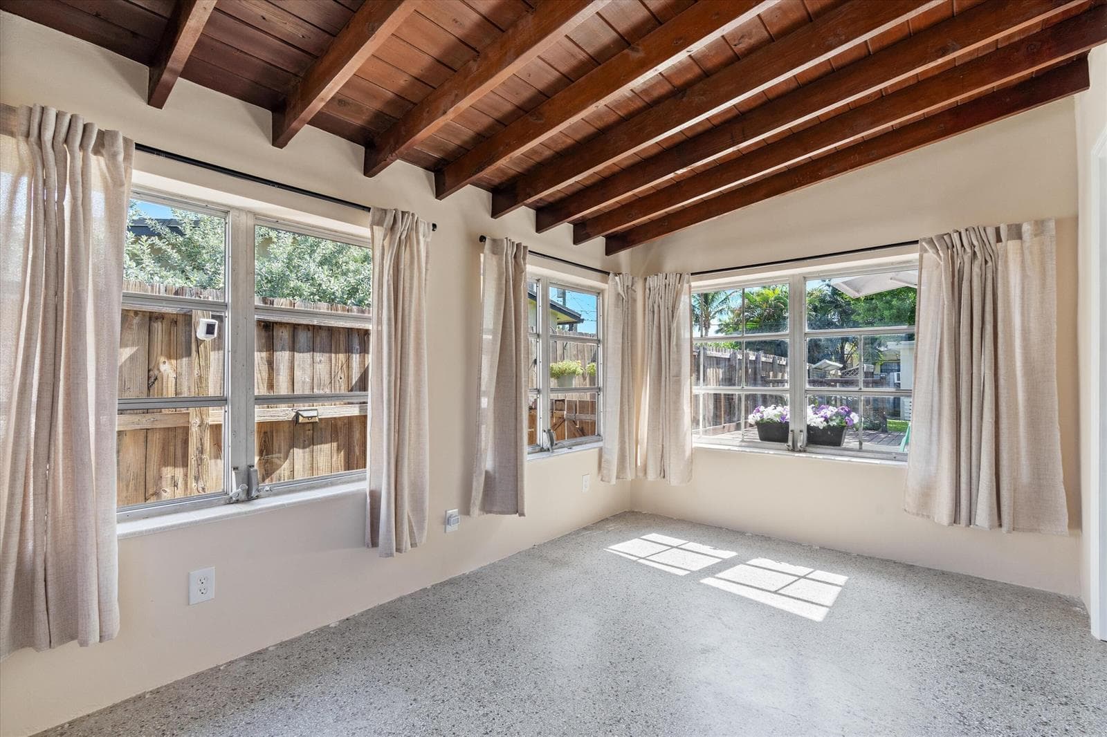 30-2107 N 15th Ave Hollywood, FL-123