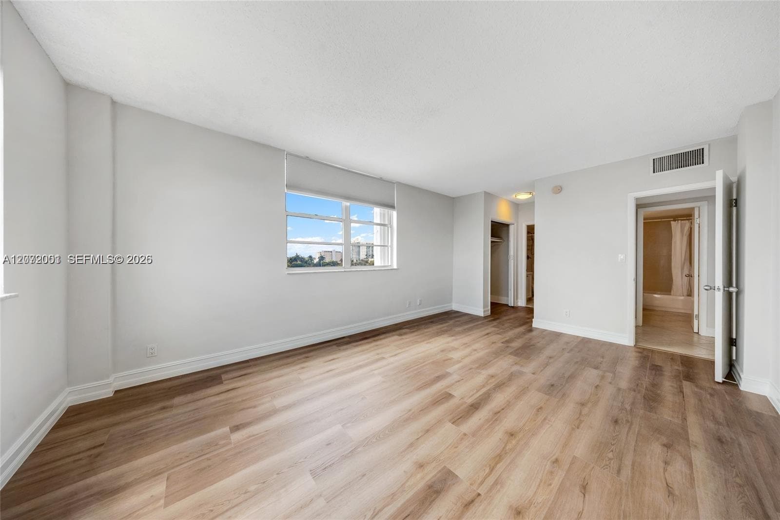 ISLAND PLACE AT NORTH BAY · #7J in North Bay Village - Photo 20