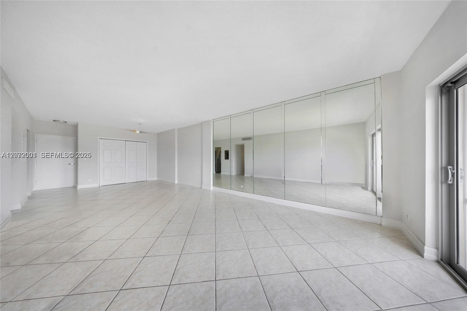 ISLAND PLACE AT NORTH BAY · #7J in North Bay Village - Photo 14
